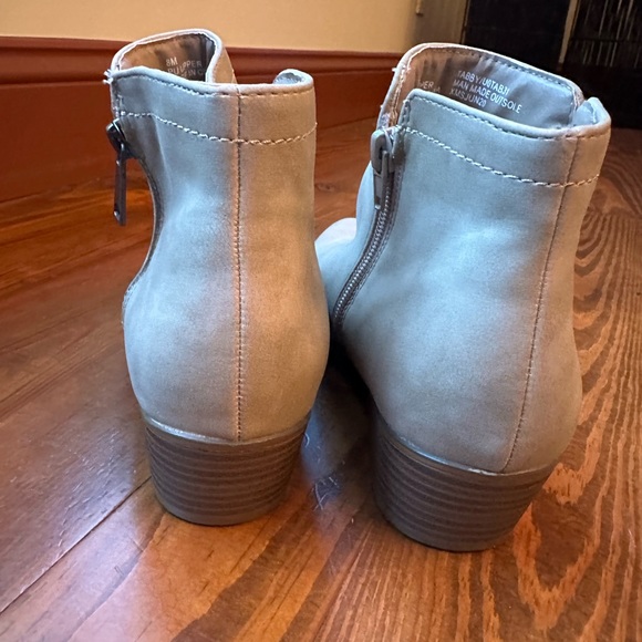 Unionbay Women’s Tabby Suede Booties - Picture 4 of 7